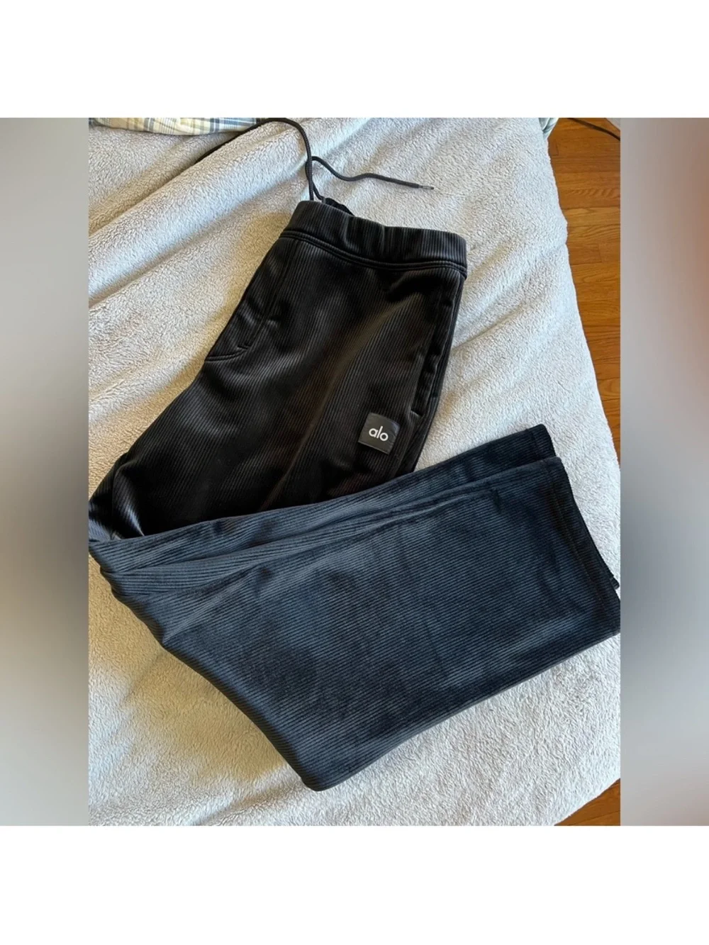 Alo Yoga Unisex Black Velour Baller Pants Large